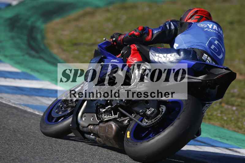 /Archiv-2024/02 29.01.-02.02.2024 Moto Center Thun Jerez/Gruppe gruen-green/backside